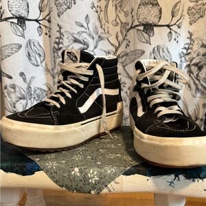 Women's 8.5 Platform Vans Black and White High-Top Shoes